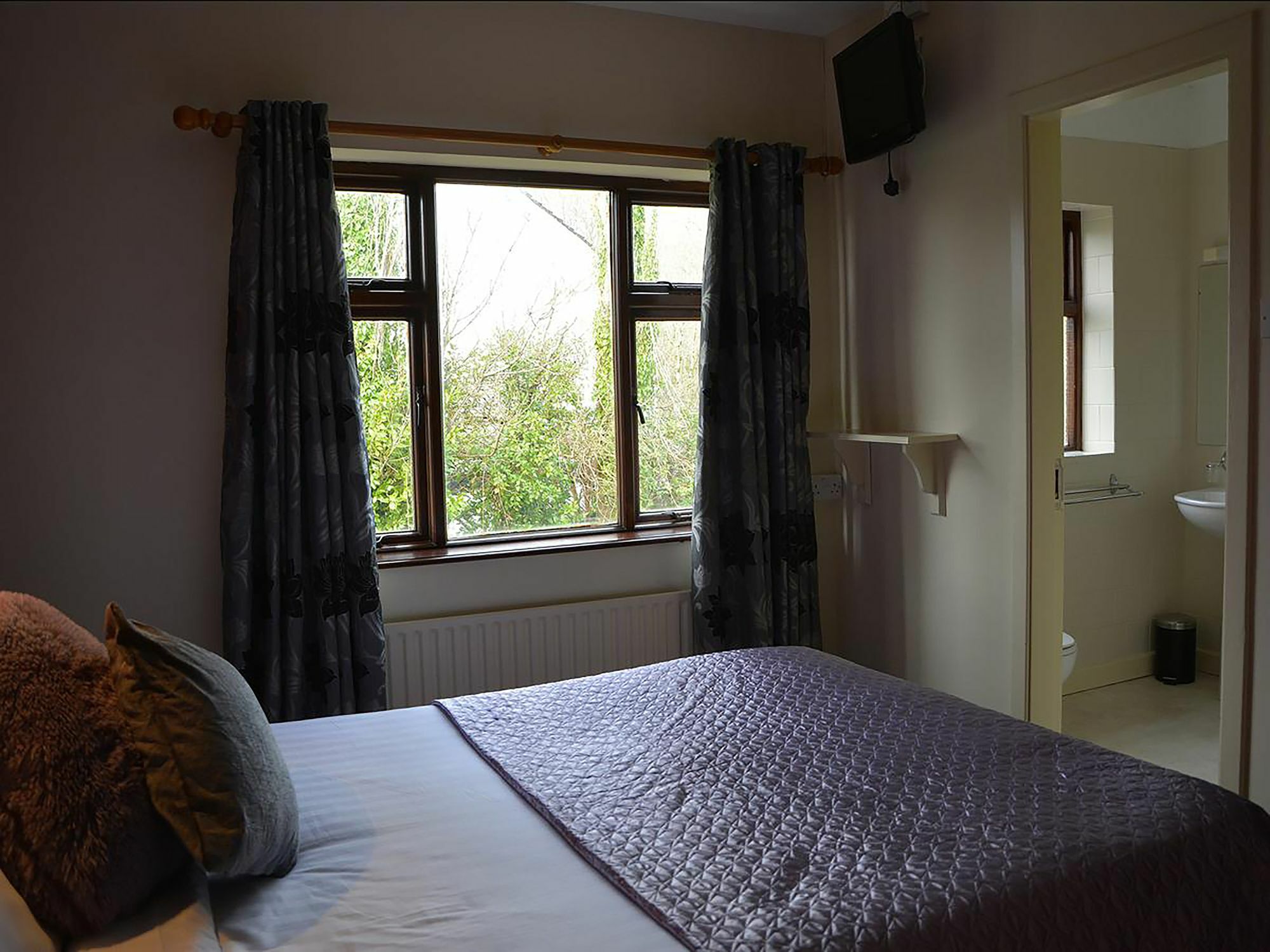 Killarney Peaks Guesthouse Bagian luar foto
